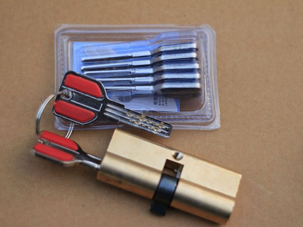 博白24小时上门开锁公司