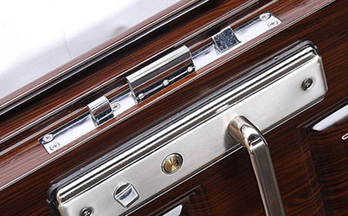 博白24小时上门开锁公司